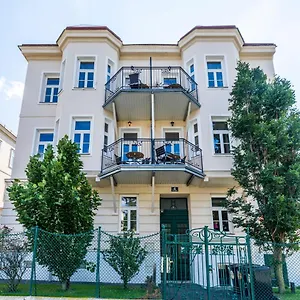 Imperial Schoenbrunn - Contactless Check-in Apartament Wiedeń