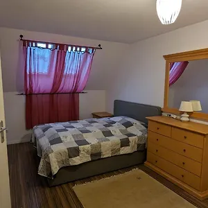 In Lobau Apartament Wiedeń